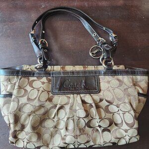 Coach shoulder bag